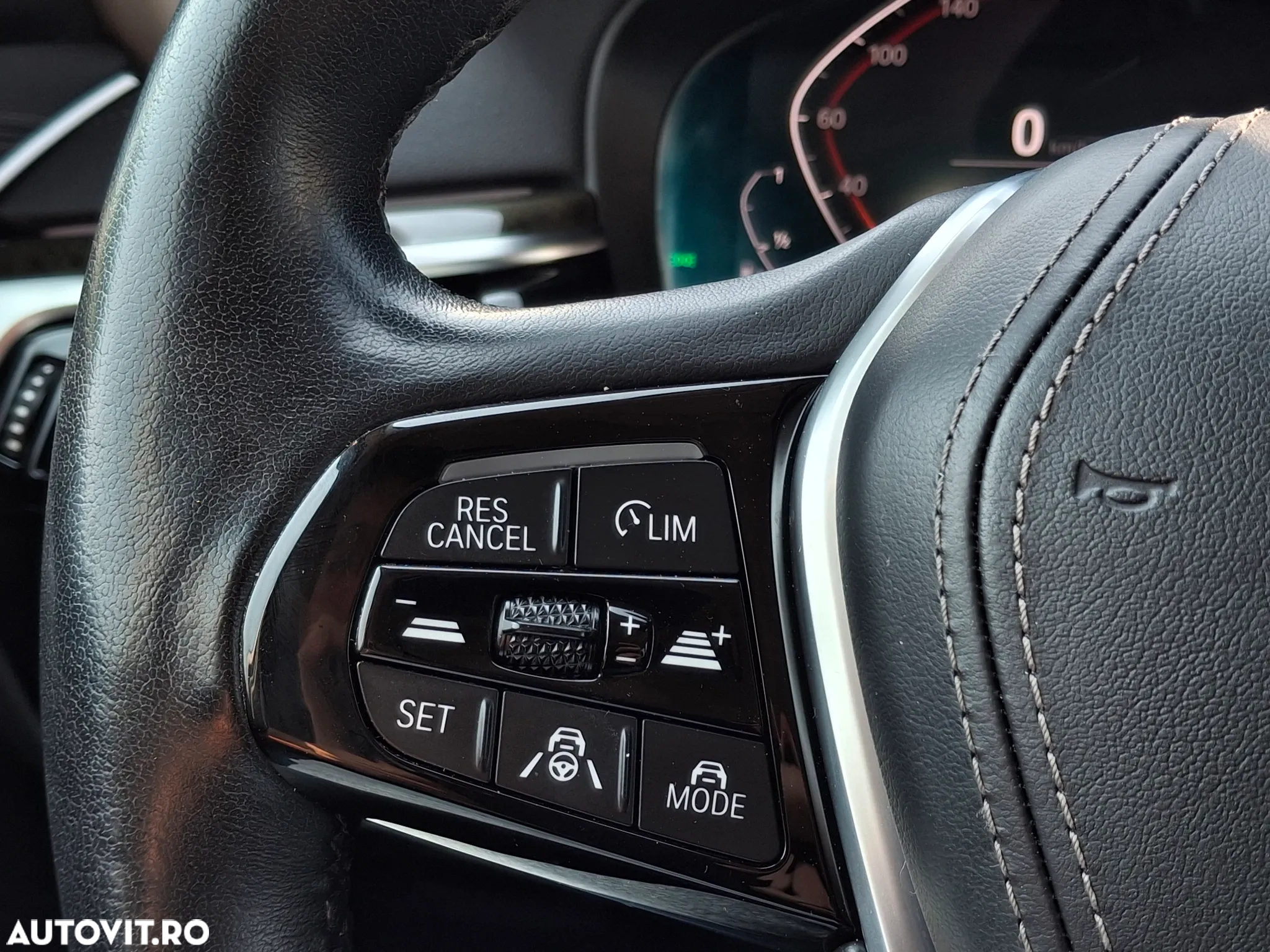 BMW Seria 5 530d xDrive AT MHEV - 15