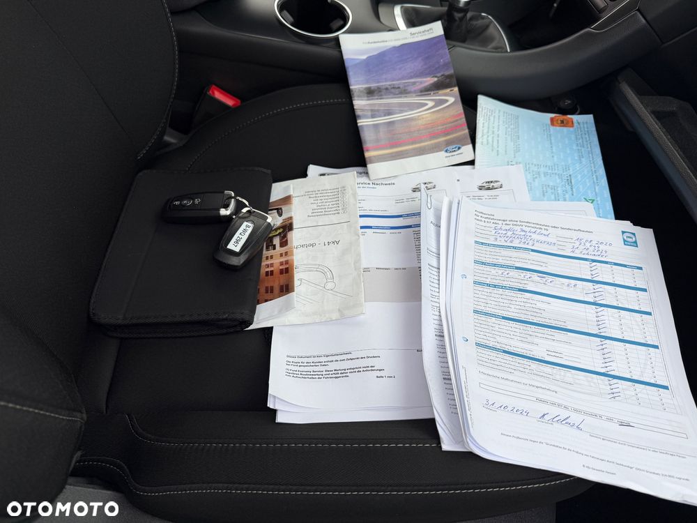 Ford Mondeo 2.0 EcoBlue Titanium - 28