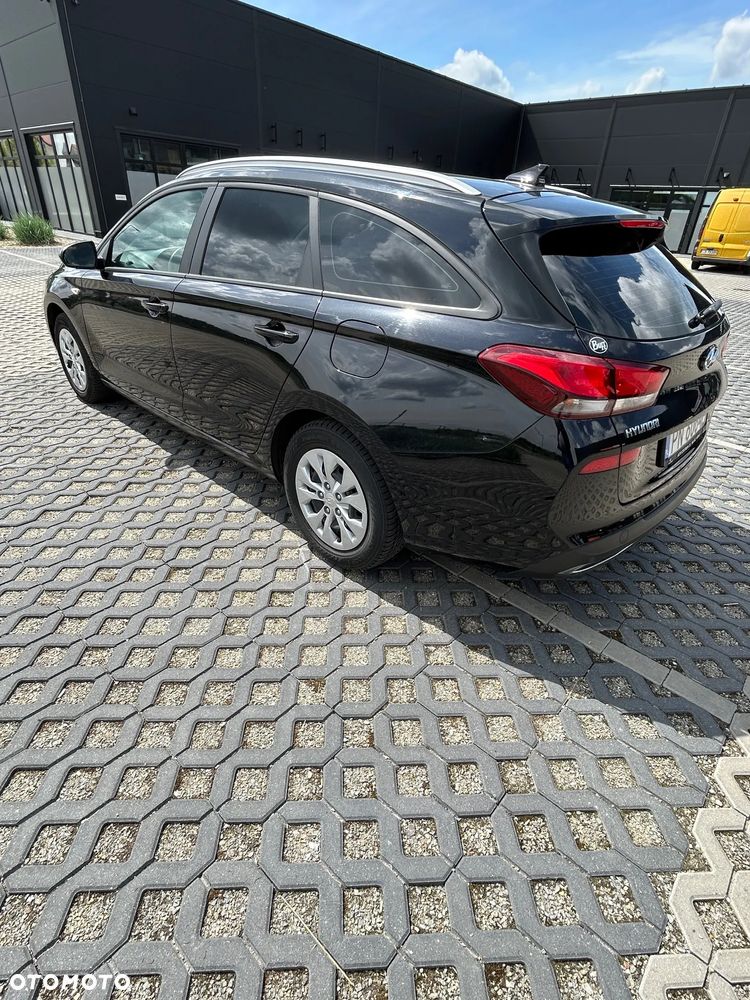 Hyundai i30 1.5 DPI Modern - 9