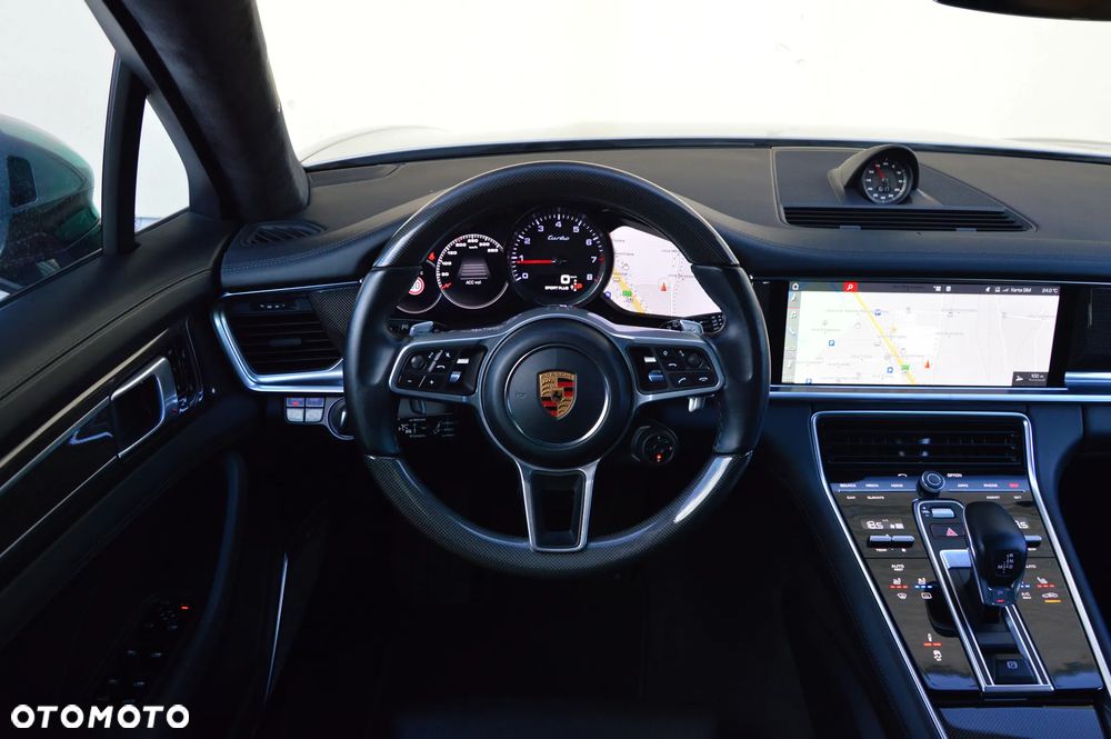 Porsche Panamera Turbo - 28