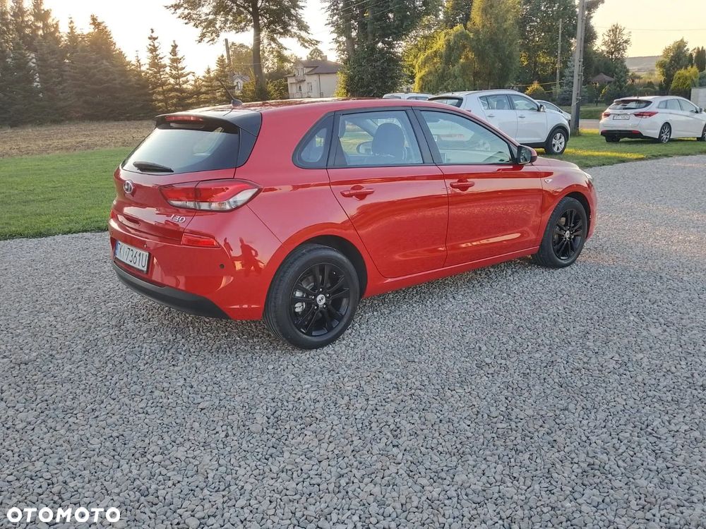 Hyundai i30 blue 1.4 Classic - 39