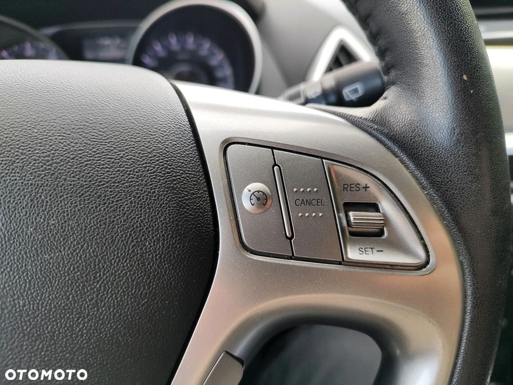 Hyundai ix35 2.0 4WD Style - 17