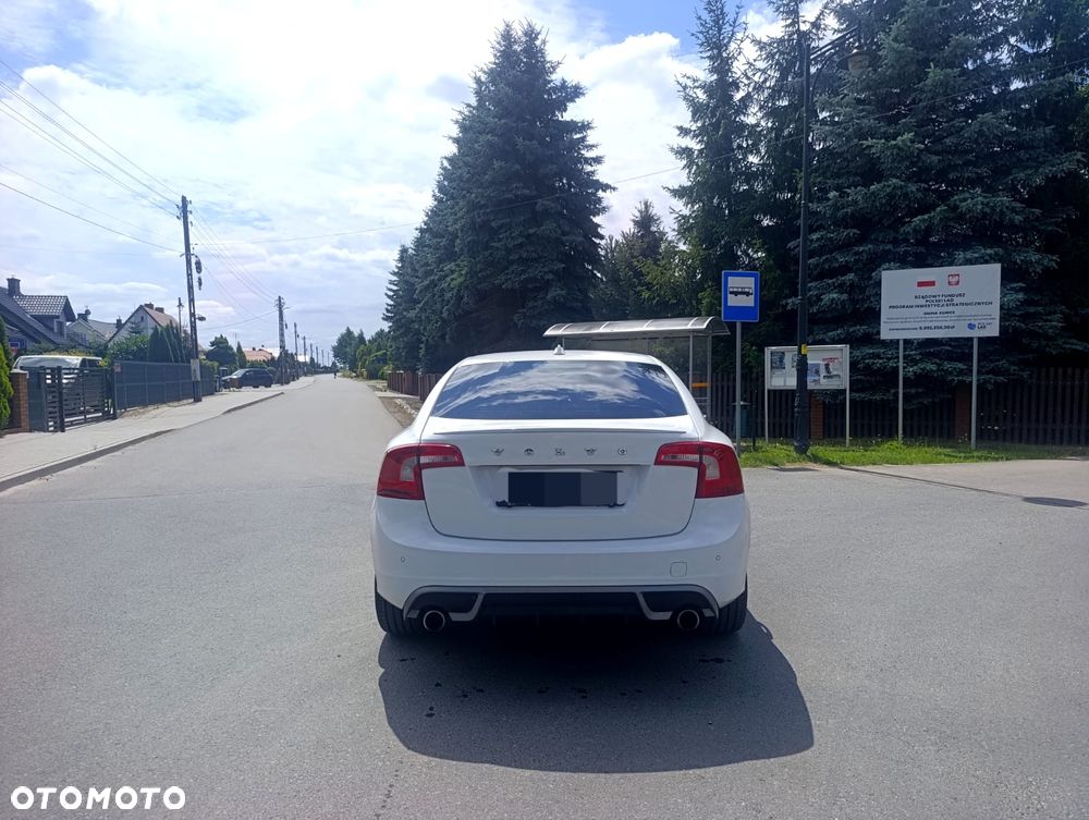 Volvo S60 D3 Geartronic RDesign - 4