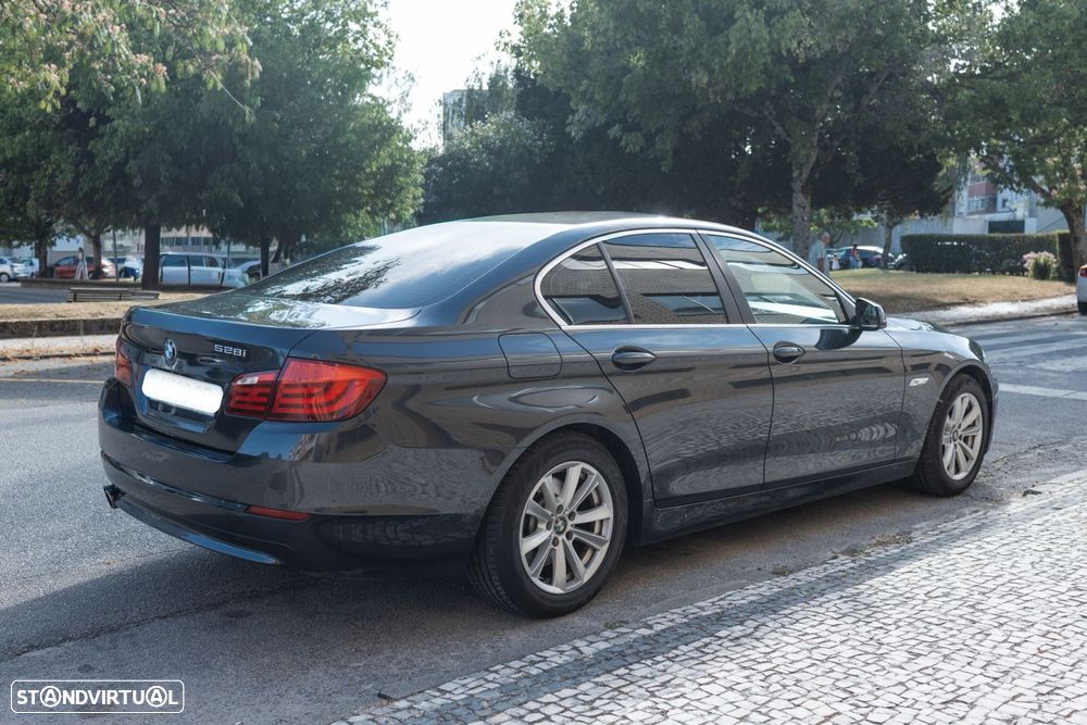 BMW 528 i Aut. Luxury Line - 22