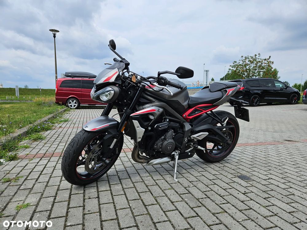 Triumph Street Triple - 2
