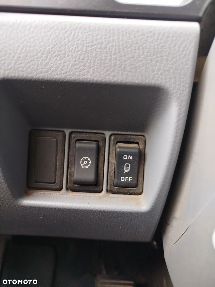 Mitsubishi CANTER - 11