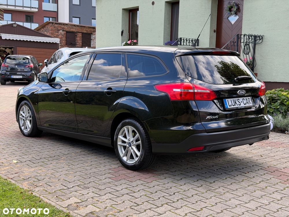 Ford Focus 1.6 TI-VCT Champions Edition - 4