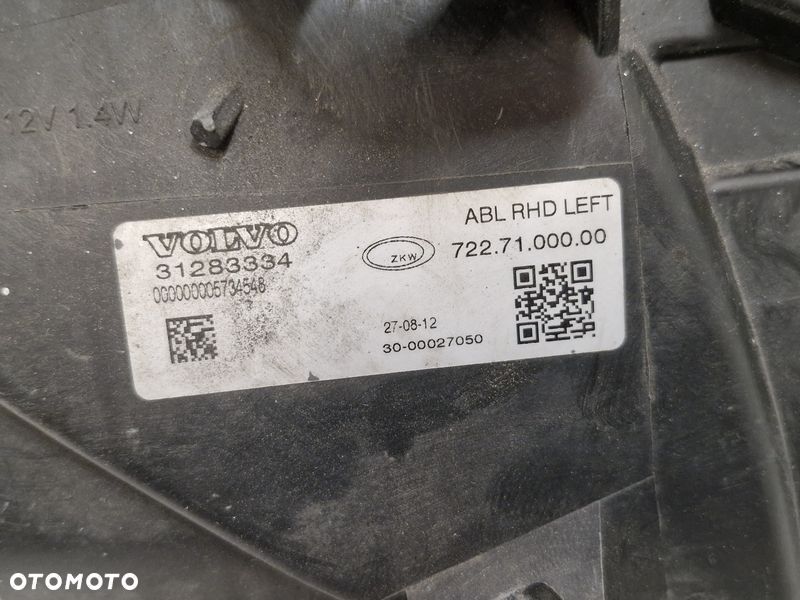 VOLVO V40 2 II LAMPA LEWY PRZÓD LEWA PRZEDNIA REFLEKTOR XENON UK 31283334 - 8