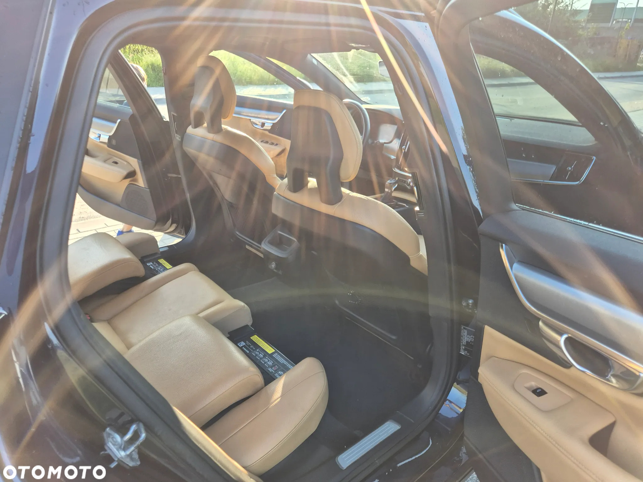 Volvo V90 D5 AWD Momentum - 3
