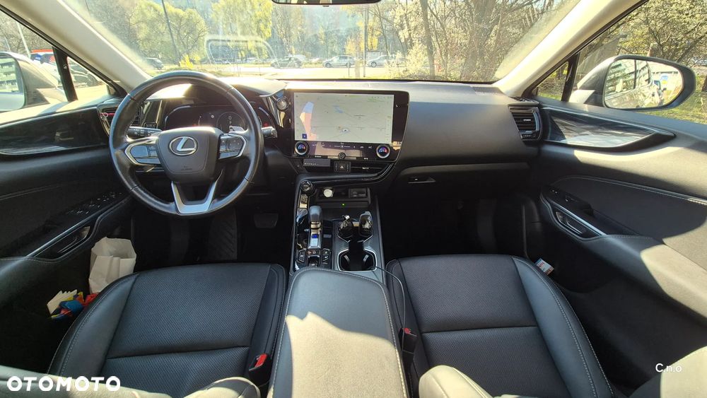 Lexus NX - 7