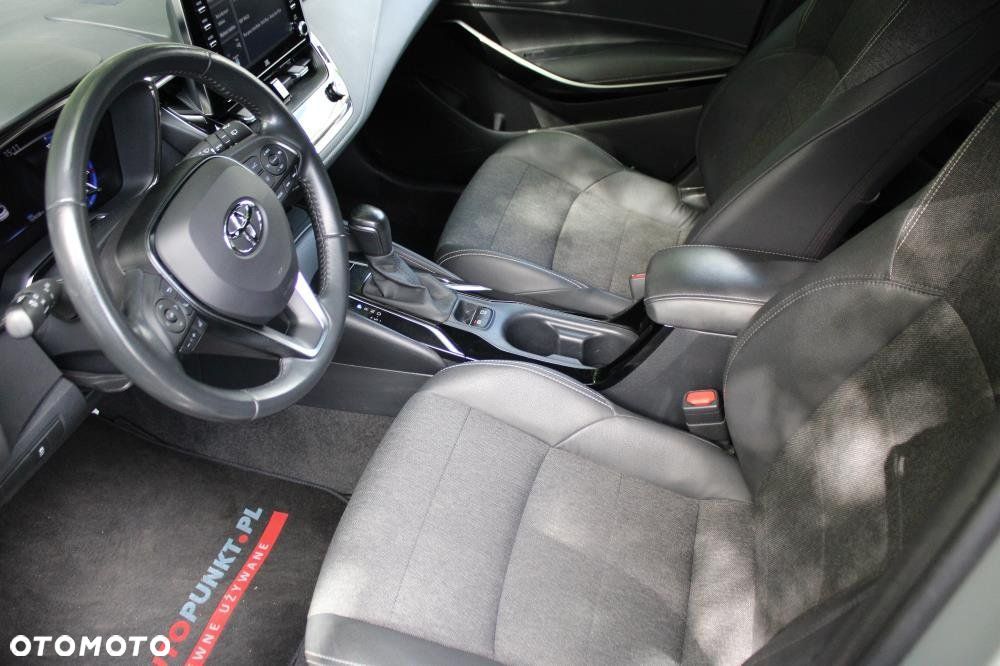 Toyota Corolla - 10