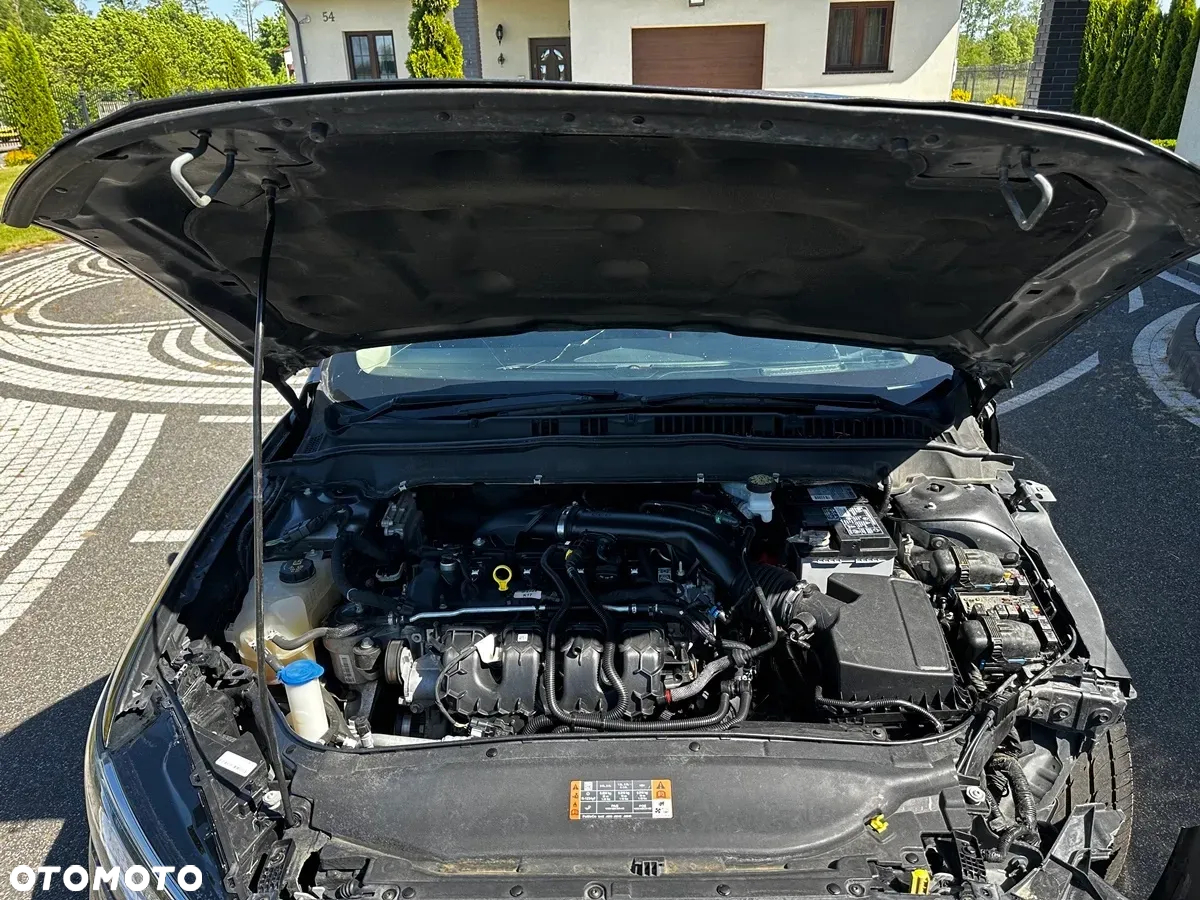 Ford Fusion 2.0 EcoBoost Titanium - 28