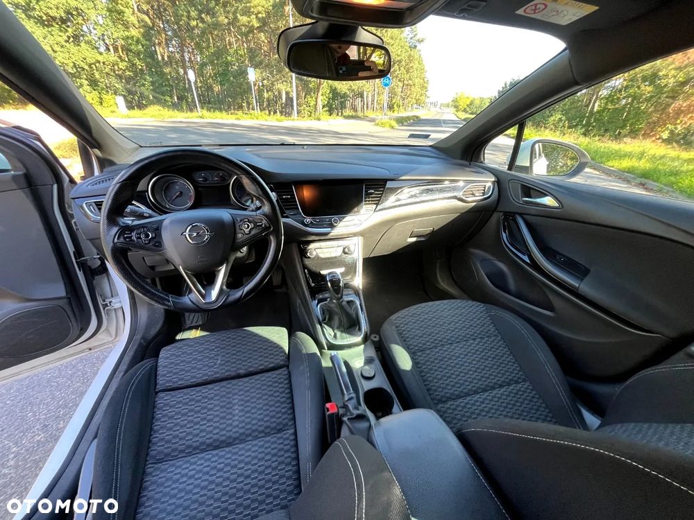 Opel Astra 1.6 CDTI Elite - 10