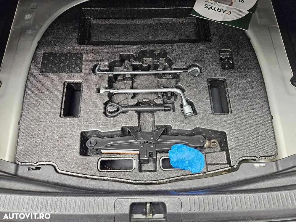 Toyota Camry 2.5 Exclusive - 14