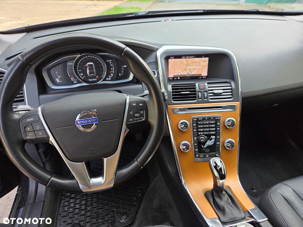 Volvo XC 60 T6 AWD Geartronic Linje Inscription - 9