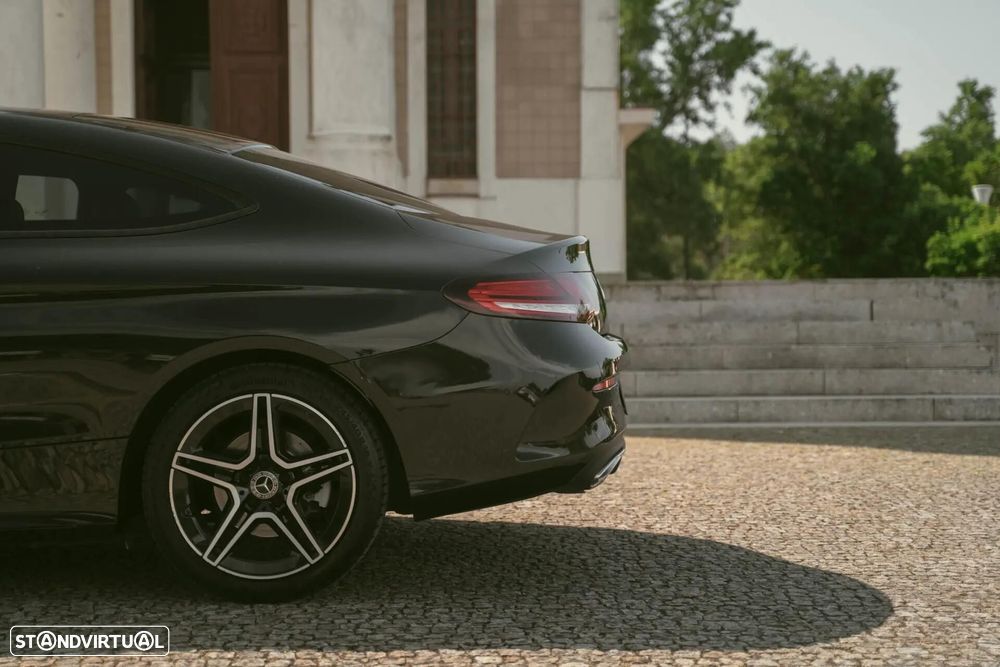 Mercedes-Benz C 200 - 13