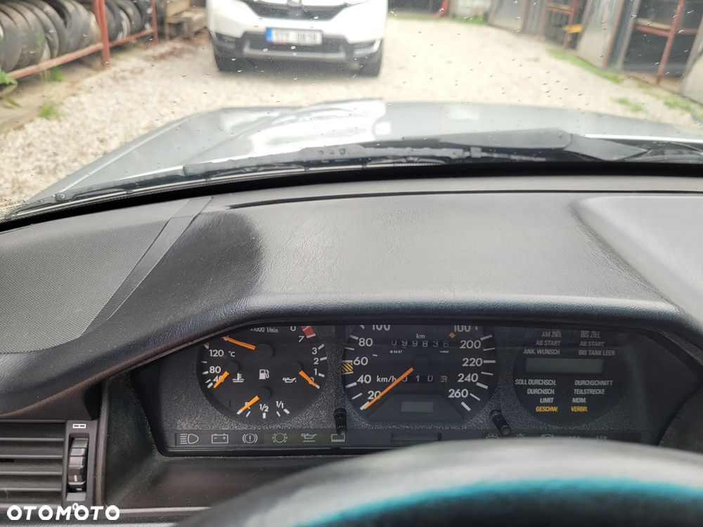 Mercedes-Benz Klasa E ver-500 - 10