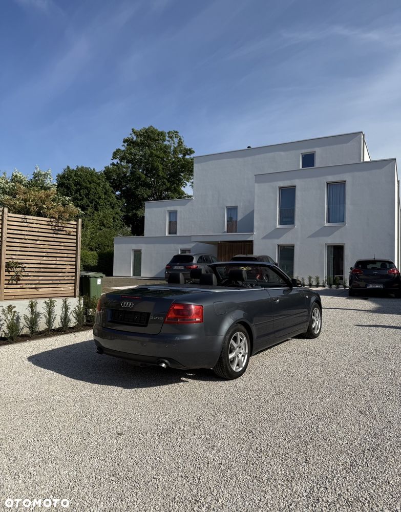 Audi A4 Cabrio 2.0 TDI DPF - 5