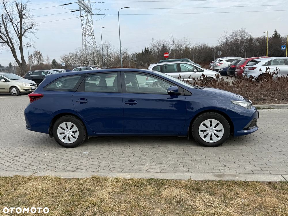 Toyota Auris 1.6 Active - 4