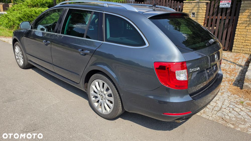 Skoda Superb 1.8 TSI Ambition - 11