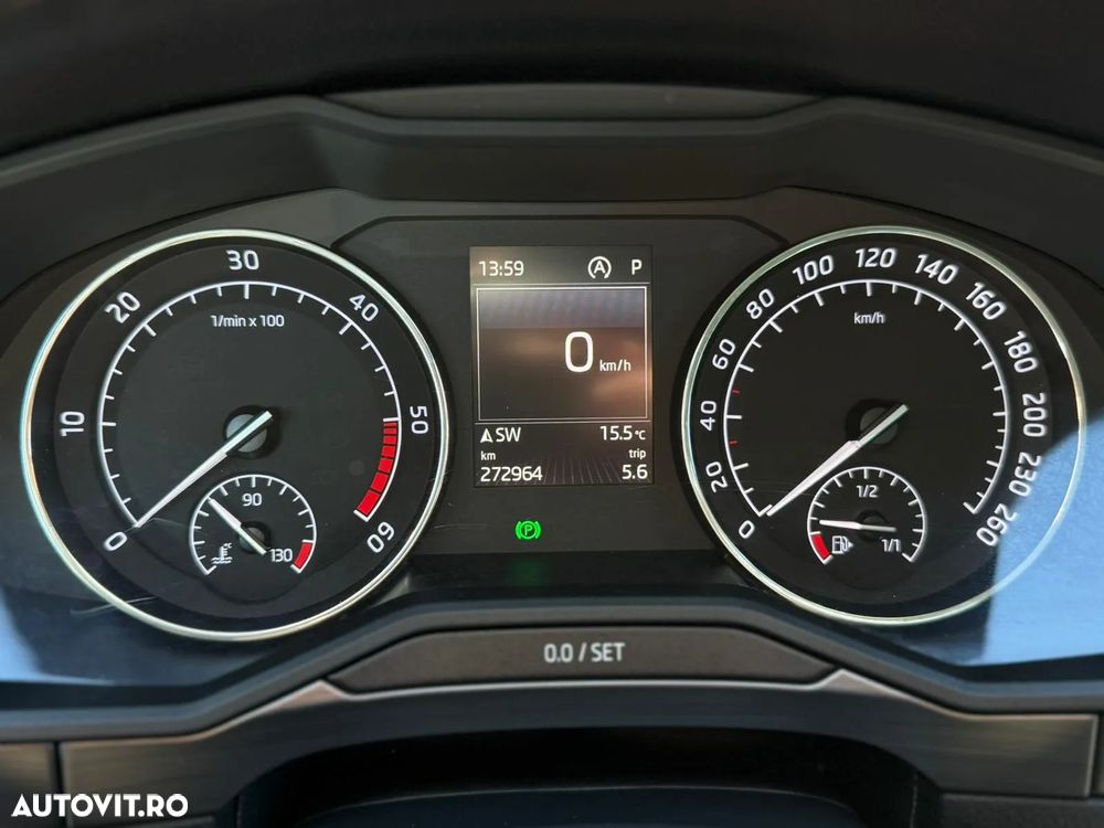 Skoda Superb 2.0 TDI DSG Ambition - 15