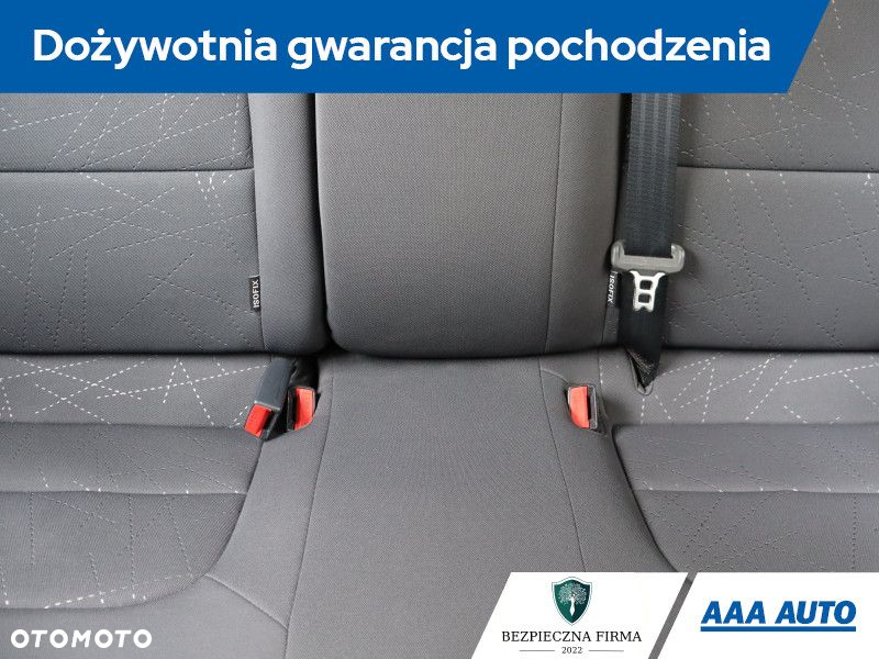 Kia Rio - 11
