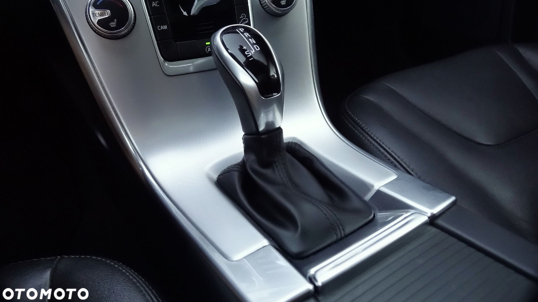 Volvo XC 60 - 39