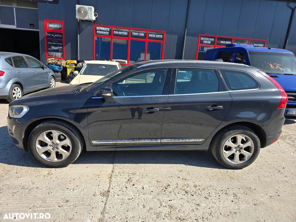 Volvo XC 60 D5 AWD Summum - 5