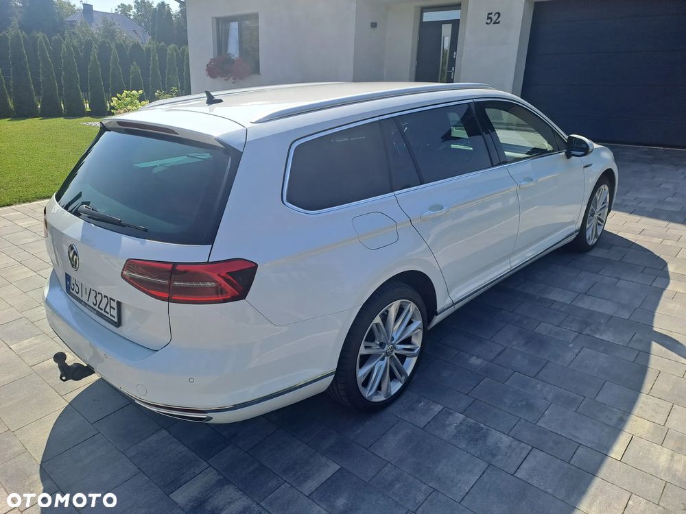 Volkswagen Passat 2.0 TDI SCR (BlueMotion Technology) DSG Highline - 4