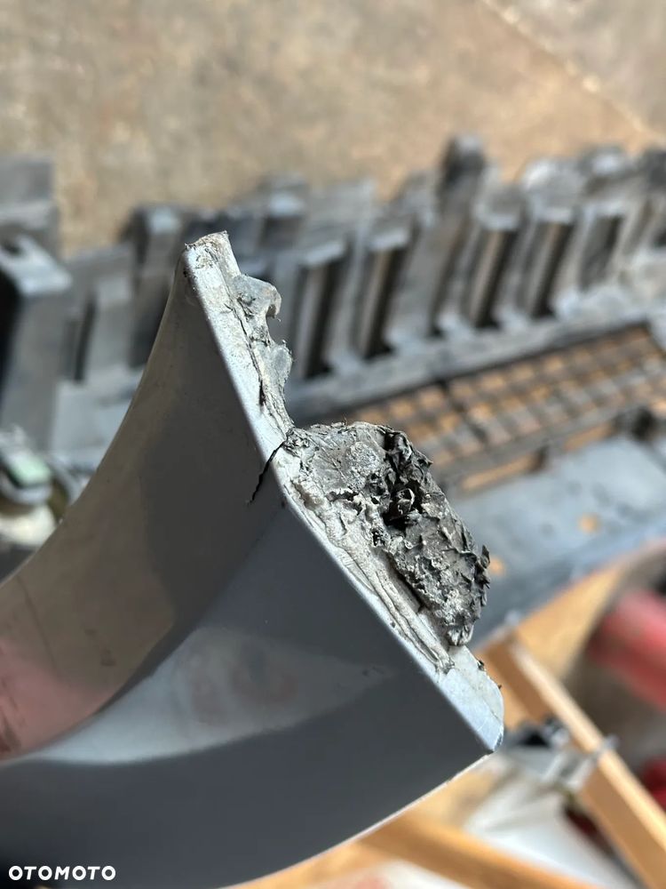 ZDERZAK PRZEDNI MERCEDES W169 LIFT   761 - 8