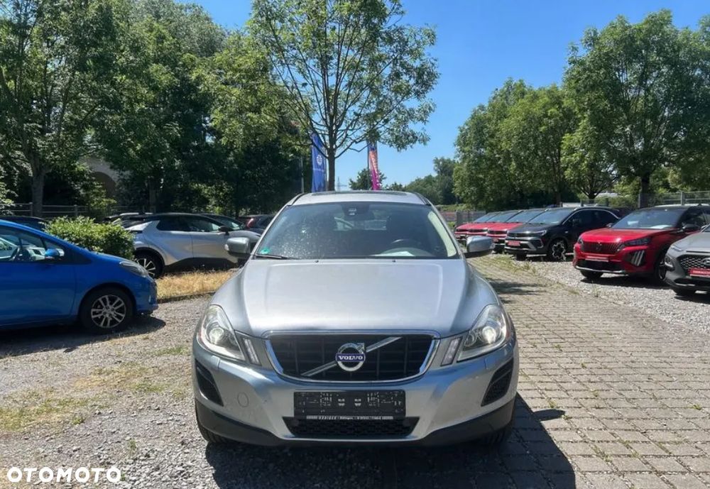 Volvo XC 60 D3 AWD Kinetic - 2
