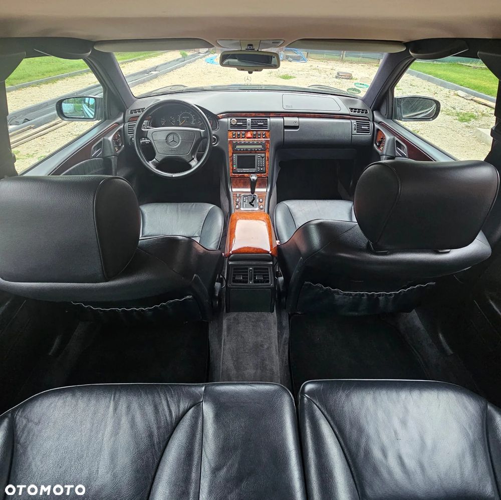 Mercedes-Benz Klasa E 420 T Avantgarde - 14
