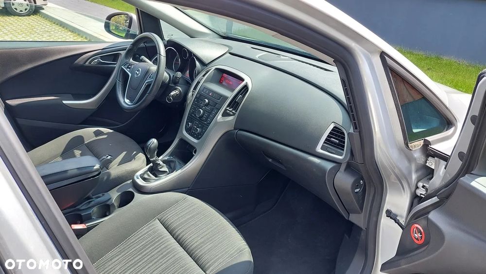 Opel Astra - 8