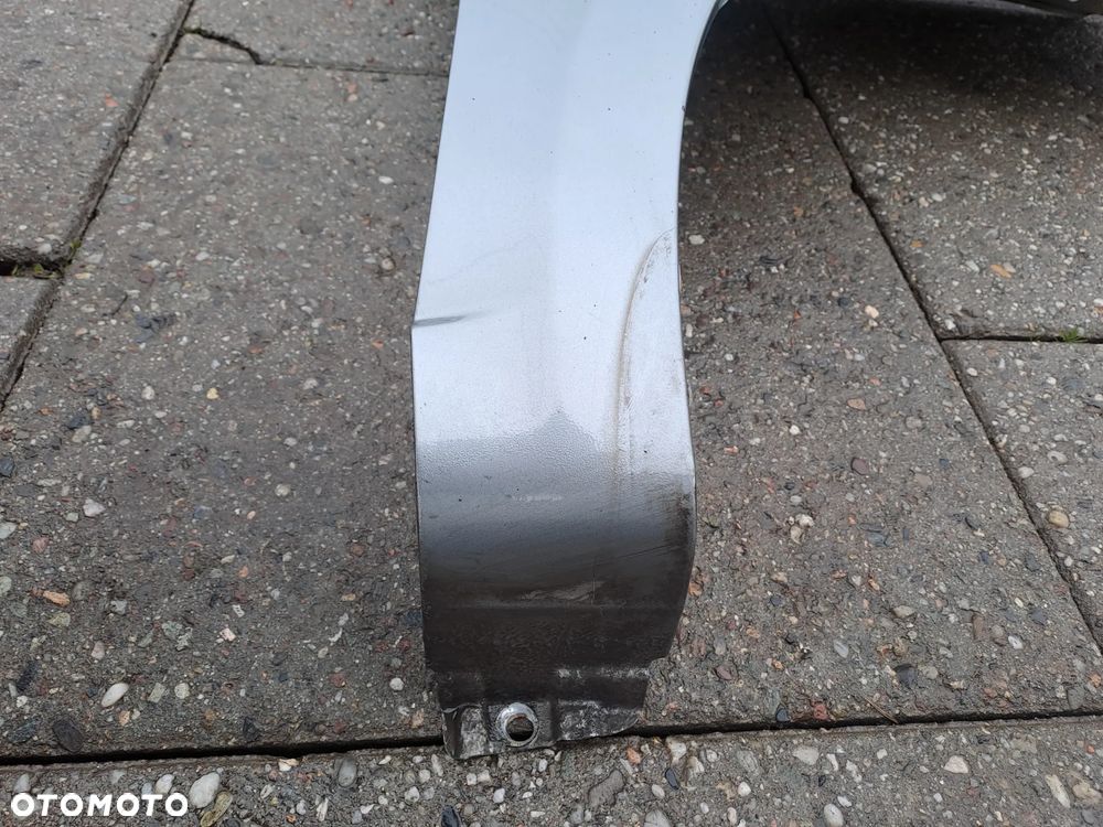 Chevrolet Aveo T250 T255 błotniki kod lakieru 04U - 16