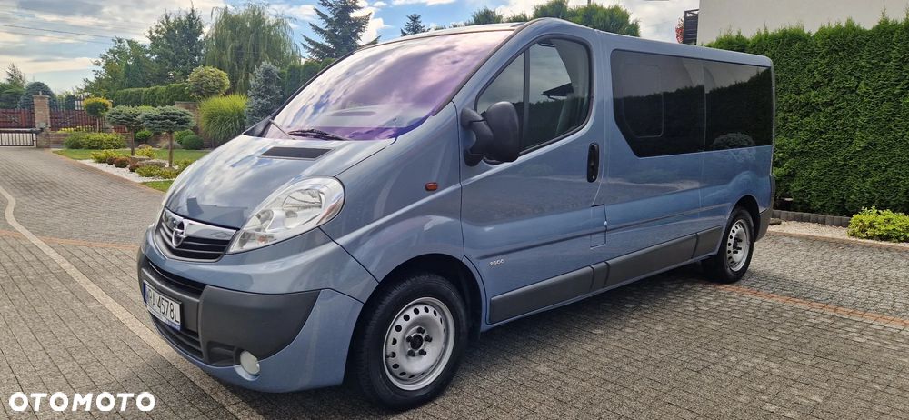 Opel Vivaro - 8