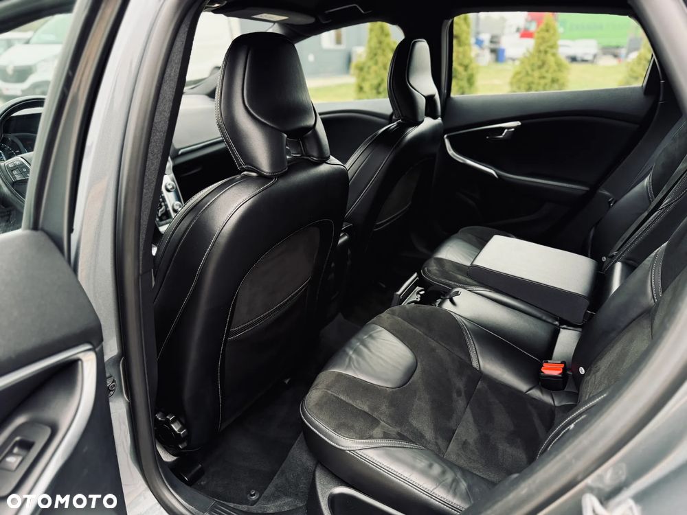 Volvo V40 D2 Momentum - 15