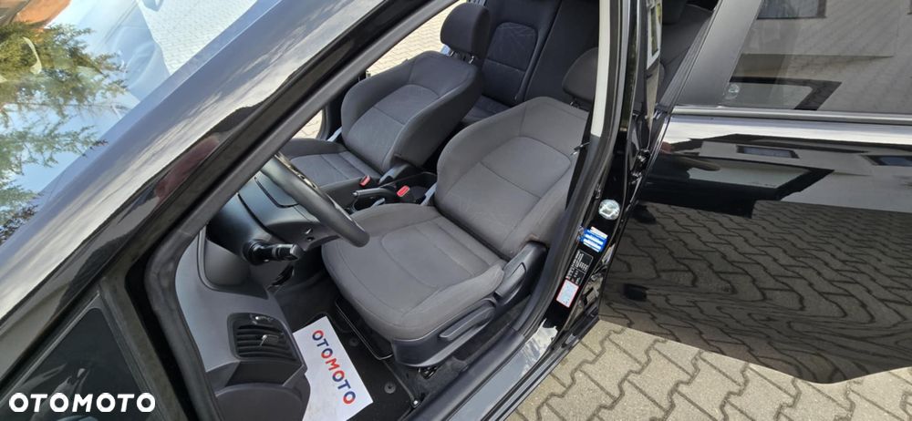 Kia Rio 1.1 crdi M - 14