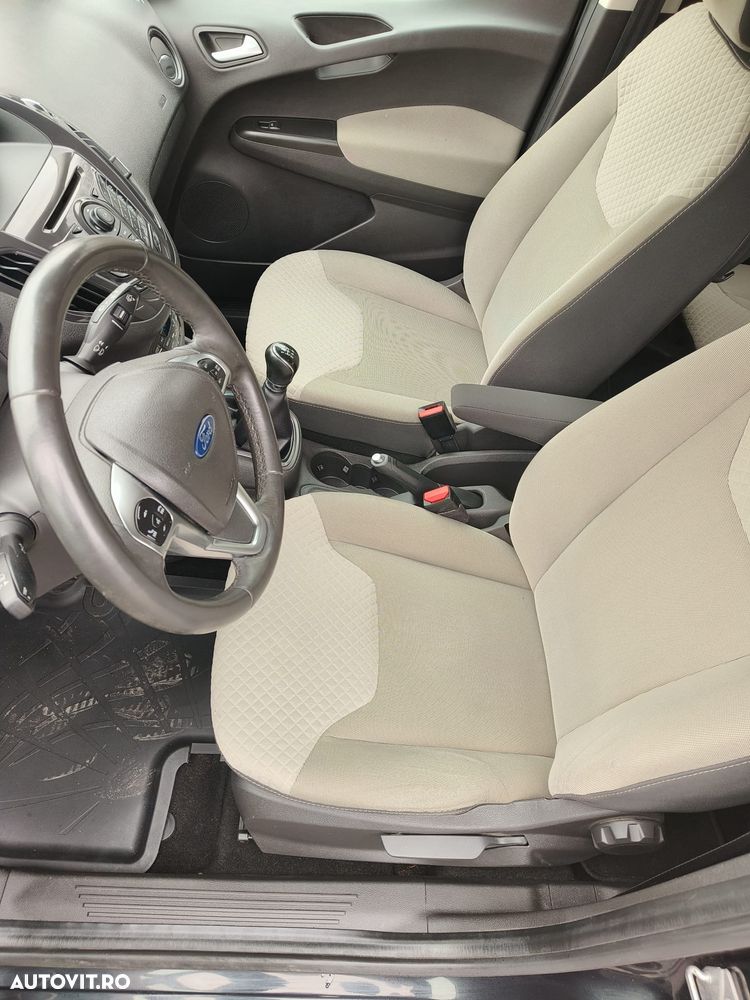 Ford Tourneo Courier - 6