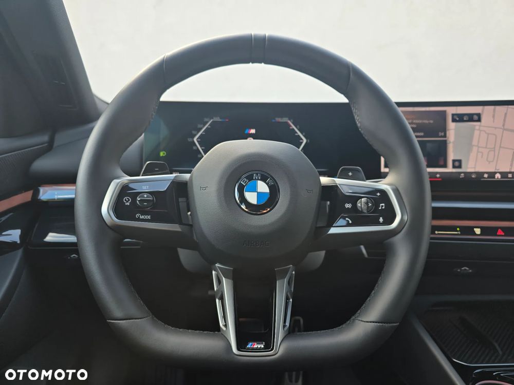BMW Seria 5 520d xDrive mHEV M Sport - 12