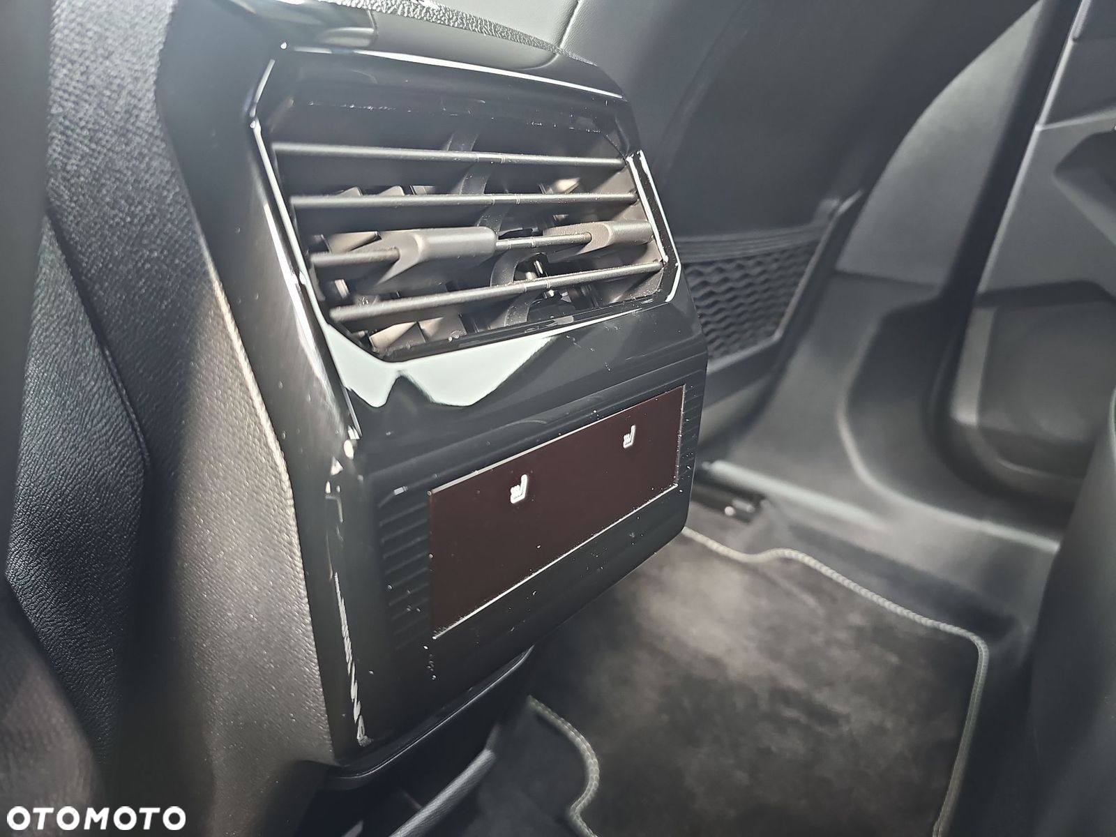 Peugeot 3008 - 24