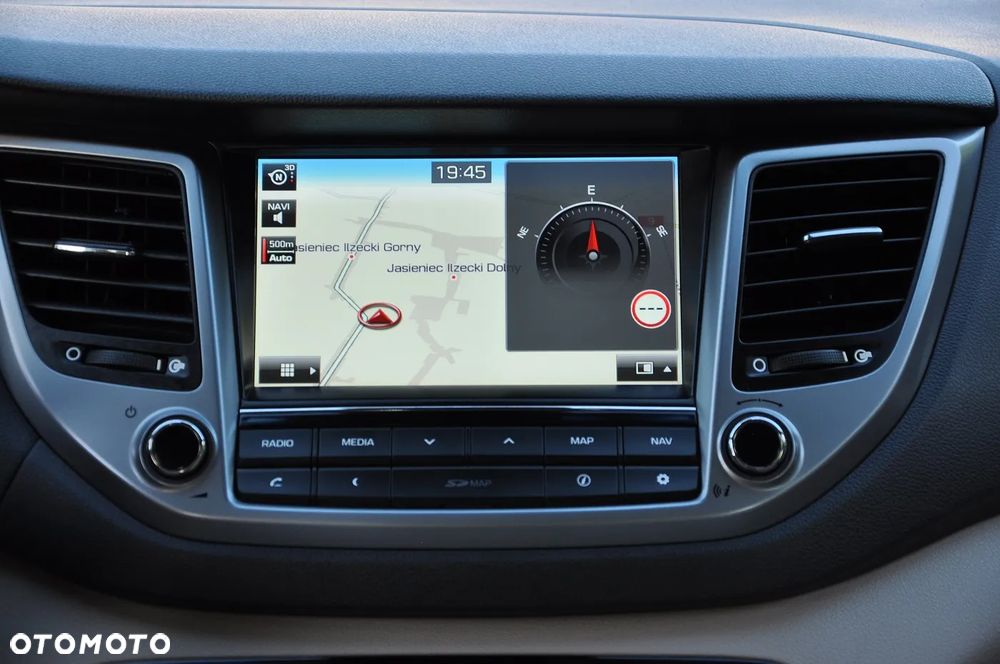 Hyundai Tucson blue 1.7 CRDi 2WD DCT Premium - 32