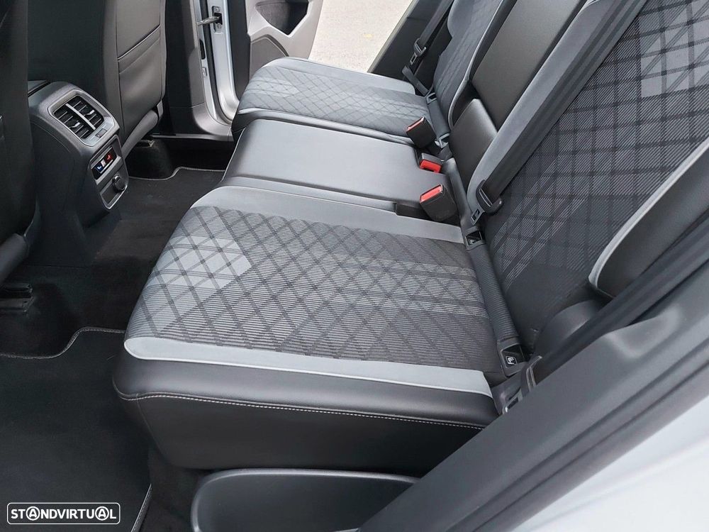 VW Tiguan 1.4 TSI eHybrid R-Line DSG - 32