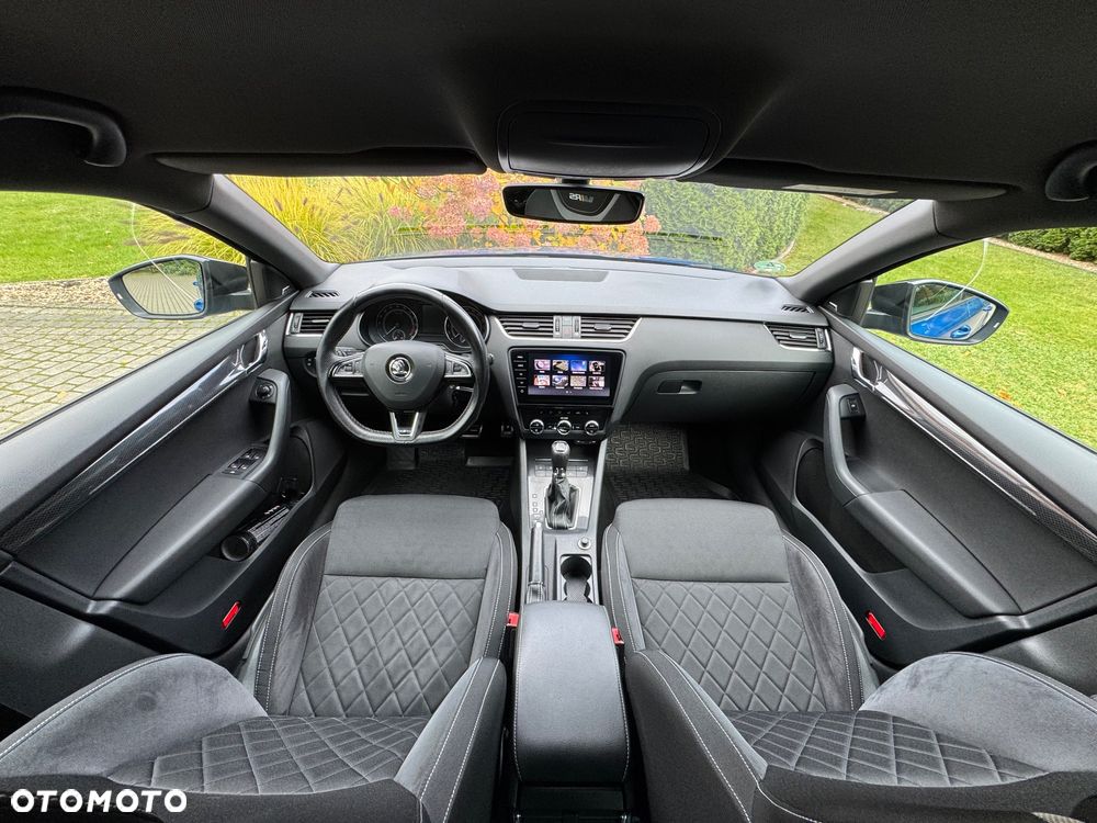 Skoda Octavia 2.0 TDI DSG RS - 38