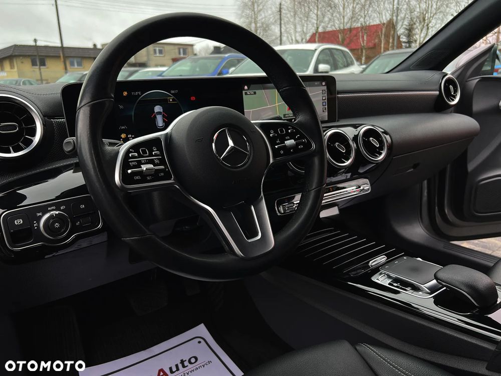 Mercedes-Benz CLA 220 d 8G-DCT - 21