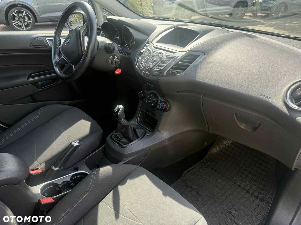 Ford Fiesta - 9