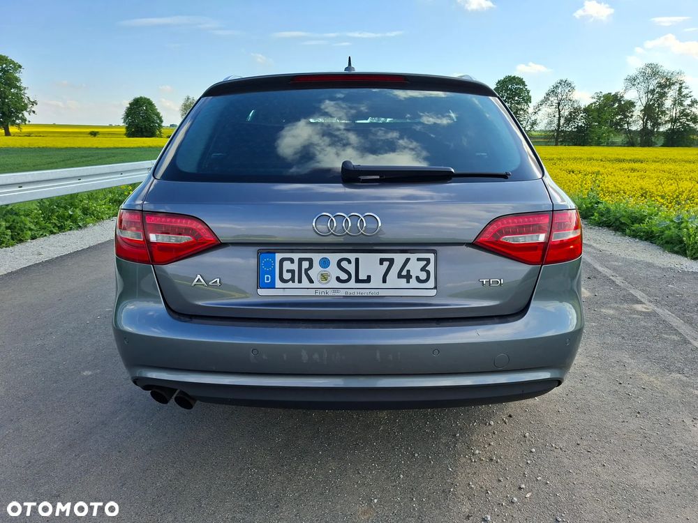 Audi A4 Avant 2.0 TDI DPF S line Sportpaket - 7