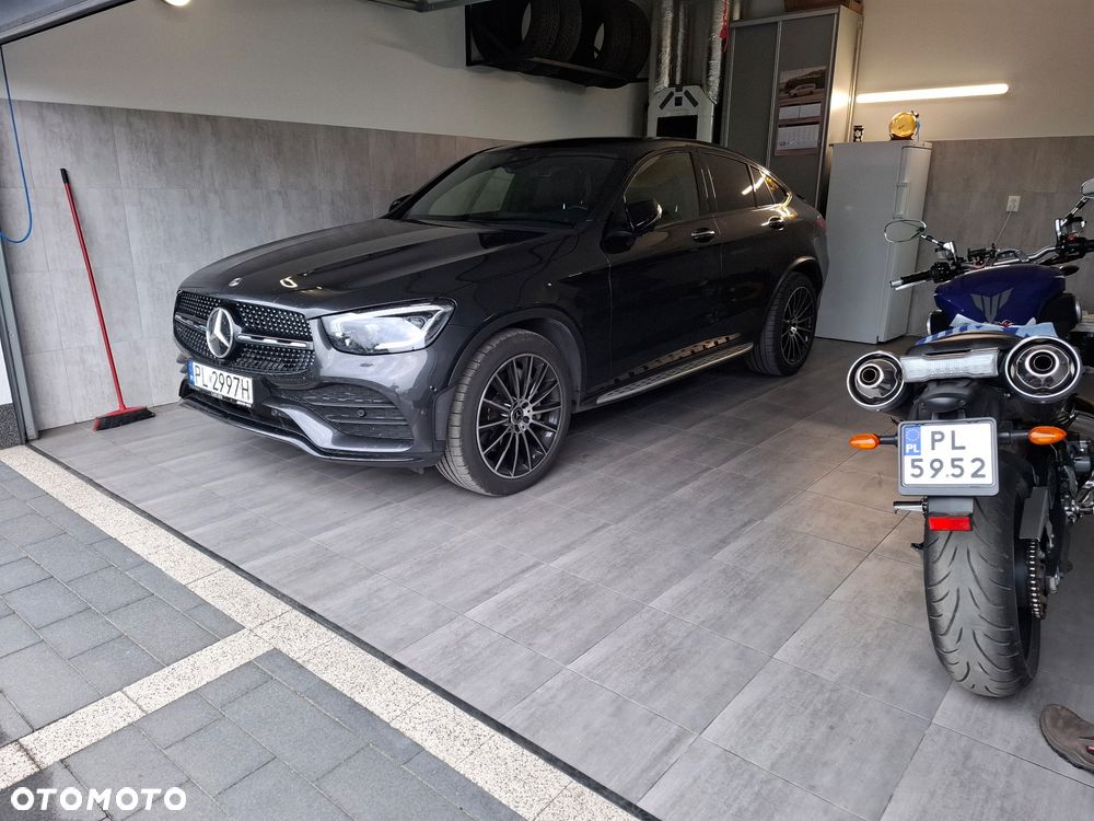 Mercedes-Benz GLC - 21