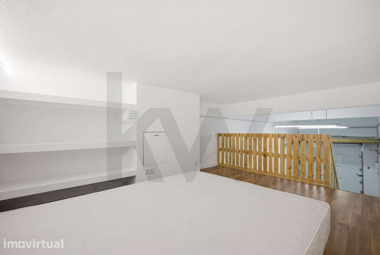 Garagem Transformada em Loft T0 – investimento na Pedrulha, Coimbra - Grande imagem: 3/23