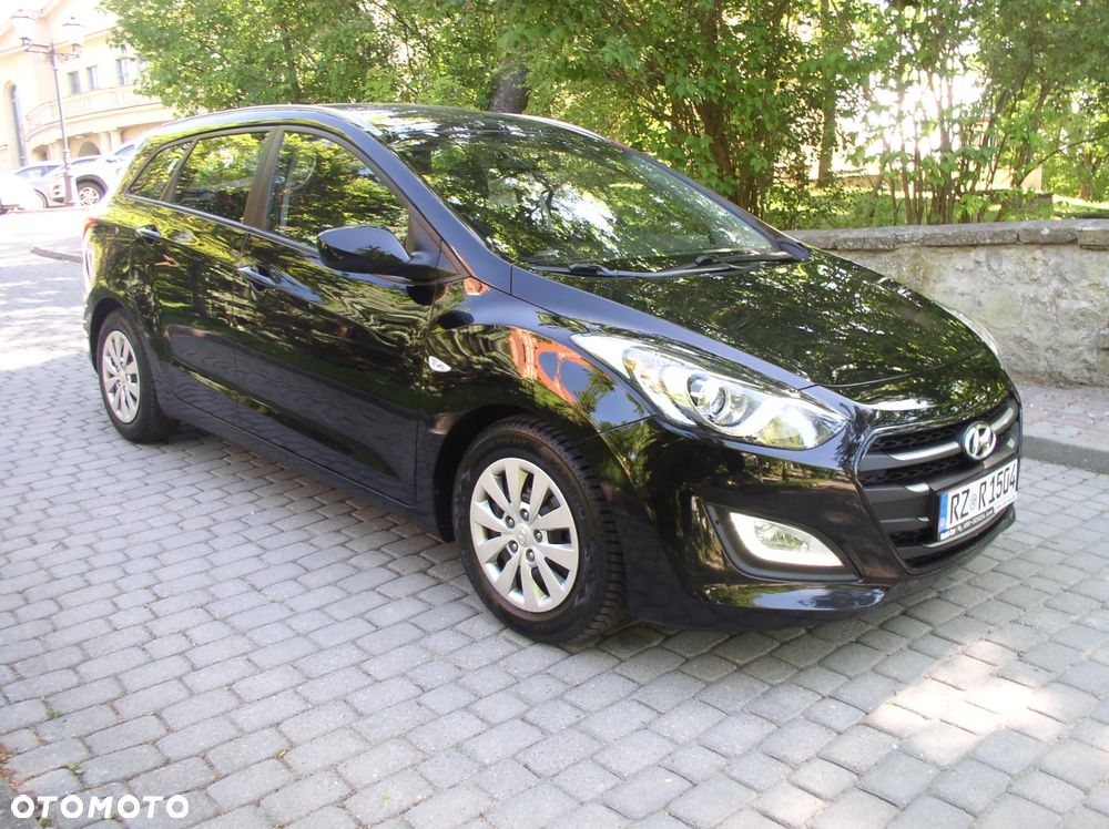 Hyundai i30 blue 1.4 Classic - 36