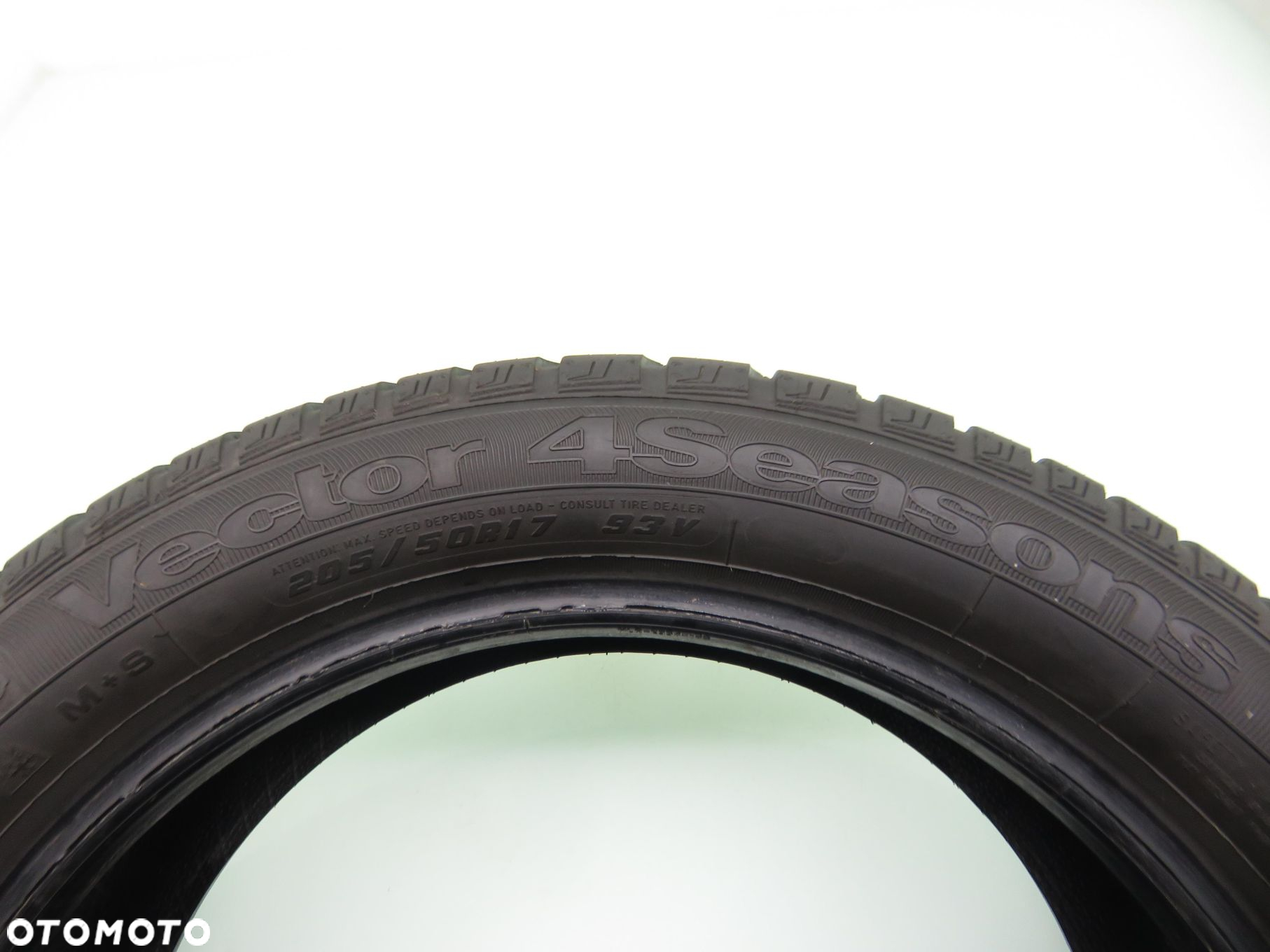 2X 205/50R17 OPONY CALOROCZNE  Goodyear Vector 4seasons 93V XL - 3
